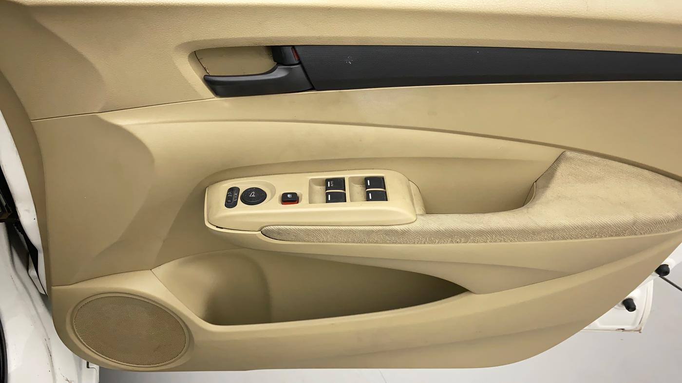 2012 Honda City 1.5L I-VTEC E MT, Petrol, Manual, 95,818 km, Driver Side Door Panels Control
