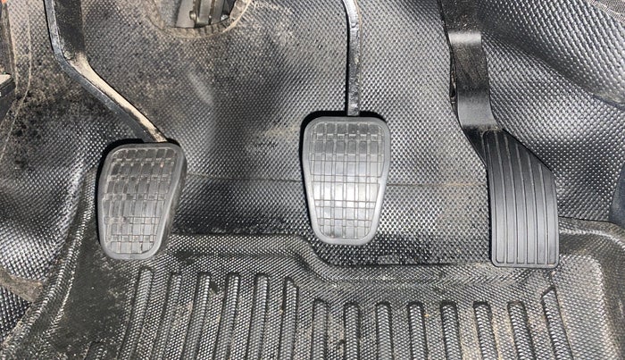 2023 Tata NEXON XZ PLUS (LUXURY) KAZIRANGA PETROL, Petrol, Manual, 20,796 km, Pedals