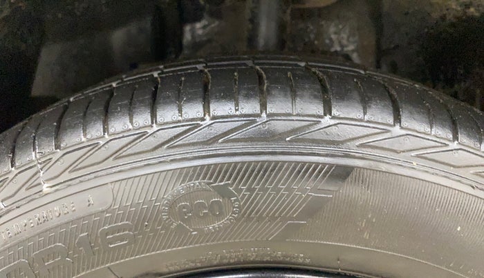 2023 Tata NEXON XZ PLUS (LUXURY) KAZIRANGA PETROL, Petrol, Manual, 20,796 km, Left Front Tyre Tread