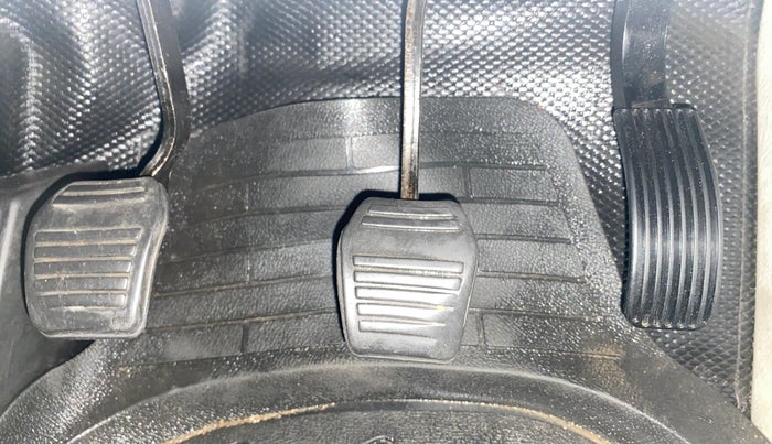 2021 Mahindra Scorpio S3 PLUS, Diesel, Manual, 24,774 km, Pedals