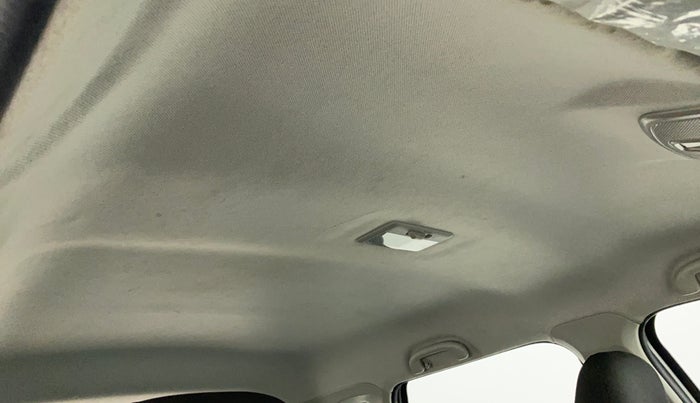 2019 Maruti Vitara Brezza ZDI AMT, Diesel, Automatic, 89,722 km, Ceiling - Roof lining minor dirty