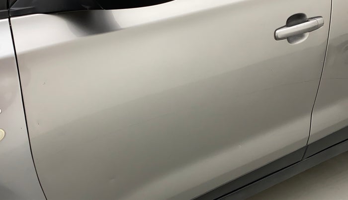 2019 Maruti Vitara Brezza ZDI AMT, Diesel, Automatic, 89,722 km, Front passenger door - Minor scratches