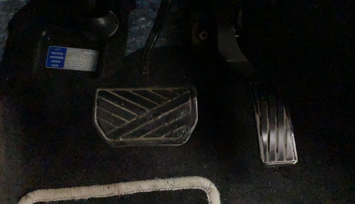 2019 Maruti Vitara Brezza ZDI AMT, Diesel, Automatic, 89,722 km, Pedals