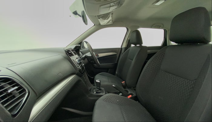 2019 Maruti Vitara Brezza ZDI AMT, Diesel, Automatic, 89,722 km, Right Side Front Door Cabin