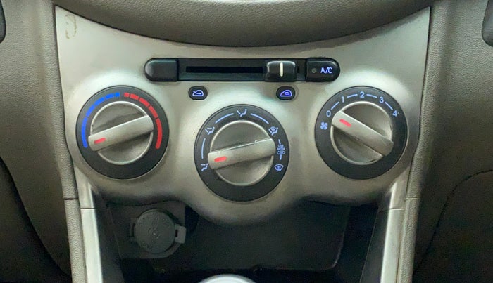 2012 Hyundai i10 MAGNA 1.1, Petrol, Manual, 52,373 km, AC Unit - Directional switch has minor damage