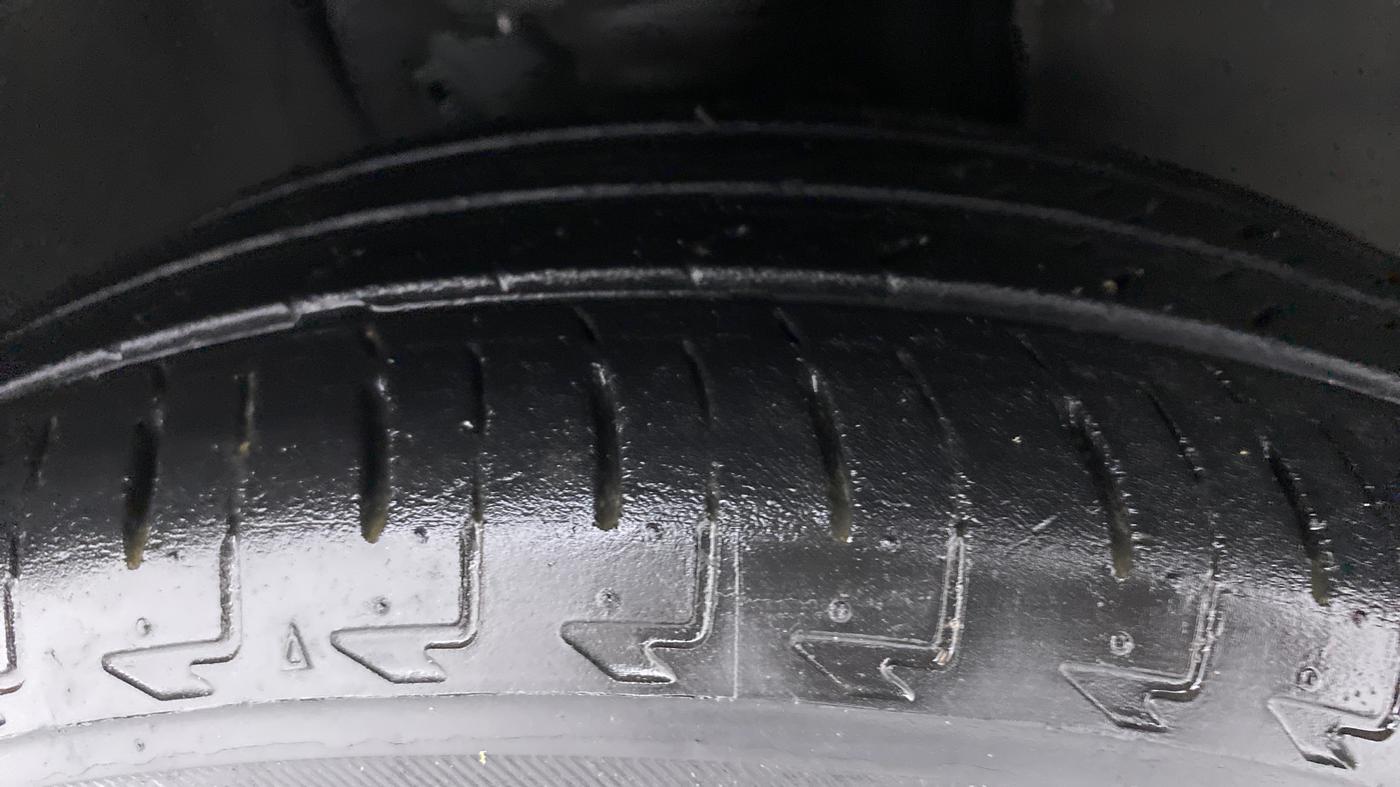 2019 Maruti IGNIS ZETA 1.2 K12 AMT, Petrol, Automatic, 47,406 km, Right Front Tyre Tread