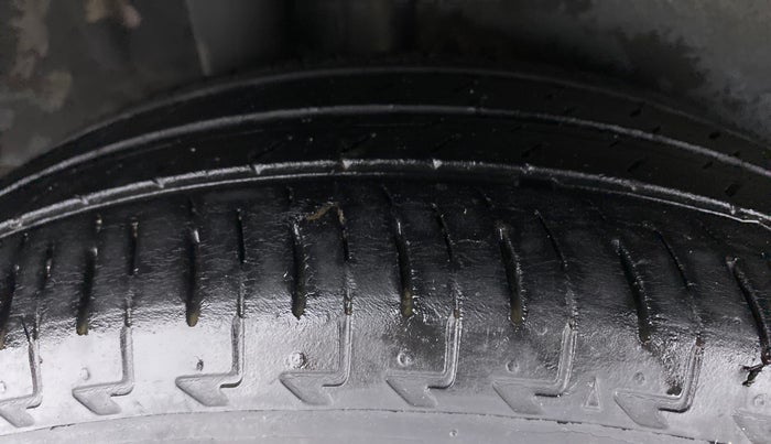 2019 Maruti IGNIS ZETA 1.2 K12 AMT, Petrol, Automatic, 47,406 km, Right Rear Tyre Tread