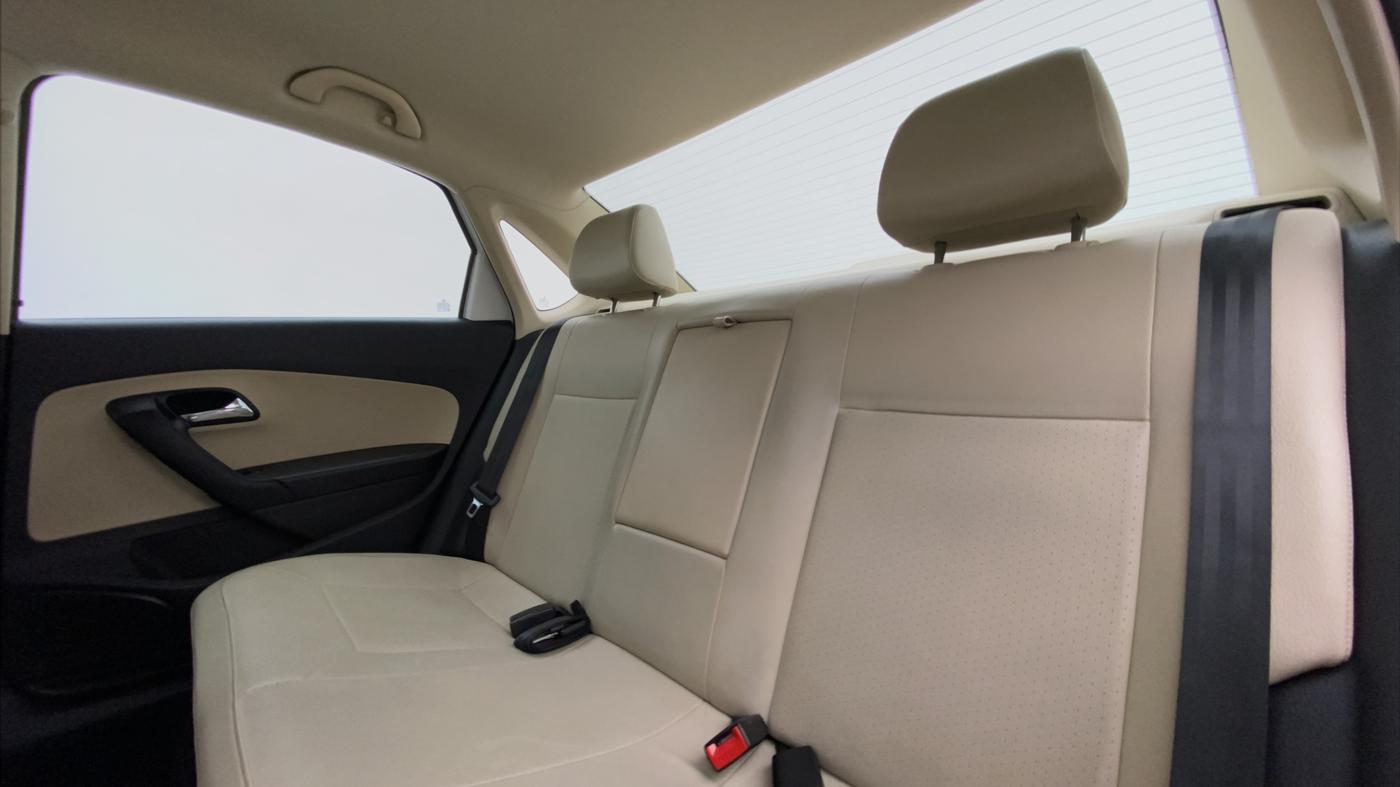 2017 Skoda Rapid Style 1.5 TDI AT, Diesel, Automatic, 88,556 km, Right Side Rear Door Cabin