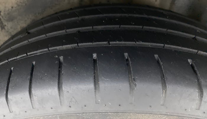 2017 Skoda Rapid Style 1.5 TDI AT, Diesel, Automatic, 88,556 km, Left Rear Tyre Tread