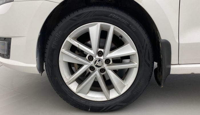 2017 Skoda Rapid Style 1.5 TDI AT, Diesel, Automatic, 88,556 km, Left Front Wheel