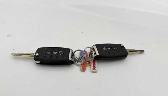 2021 KIA SELTOS HTE 1.5 PETROL, Petrol, Manual, 41,469 km, Key Close Up