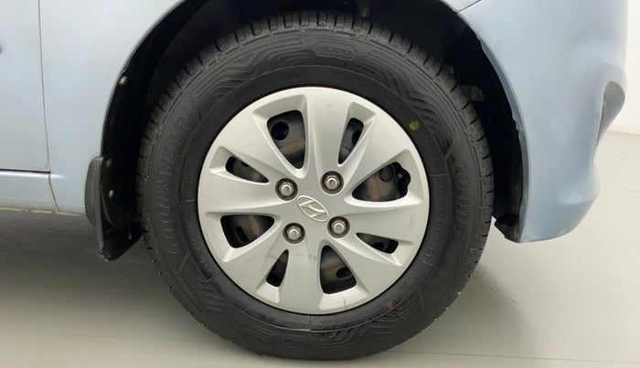 2011 Hyundai i10 SPORTZ 1.2 AT KAPPA2, Petrol, Automatic, 37,059 km, Right Front Wheel