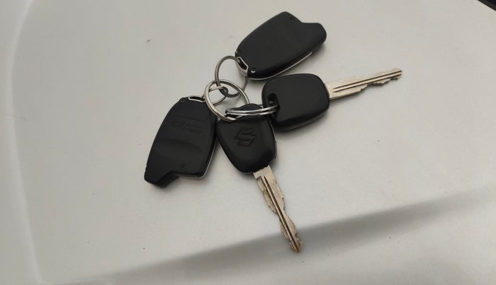 2014 Maruti Wagon R 1.0 LXI CNG, CNG, Manual, 76,541 km, Key Close Up