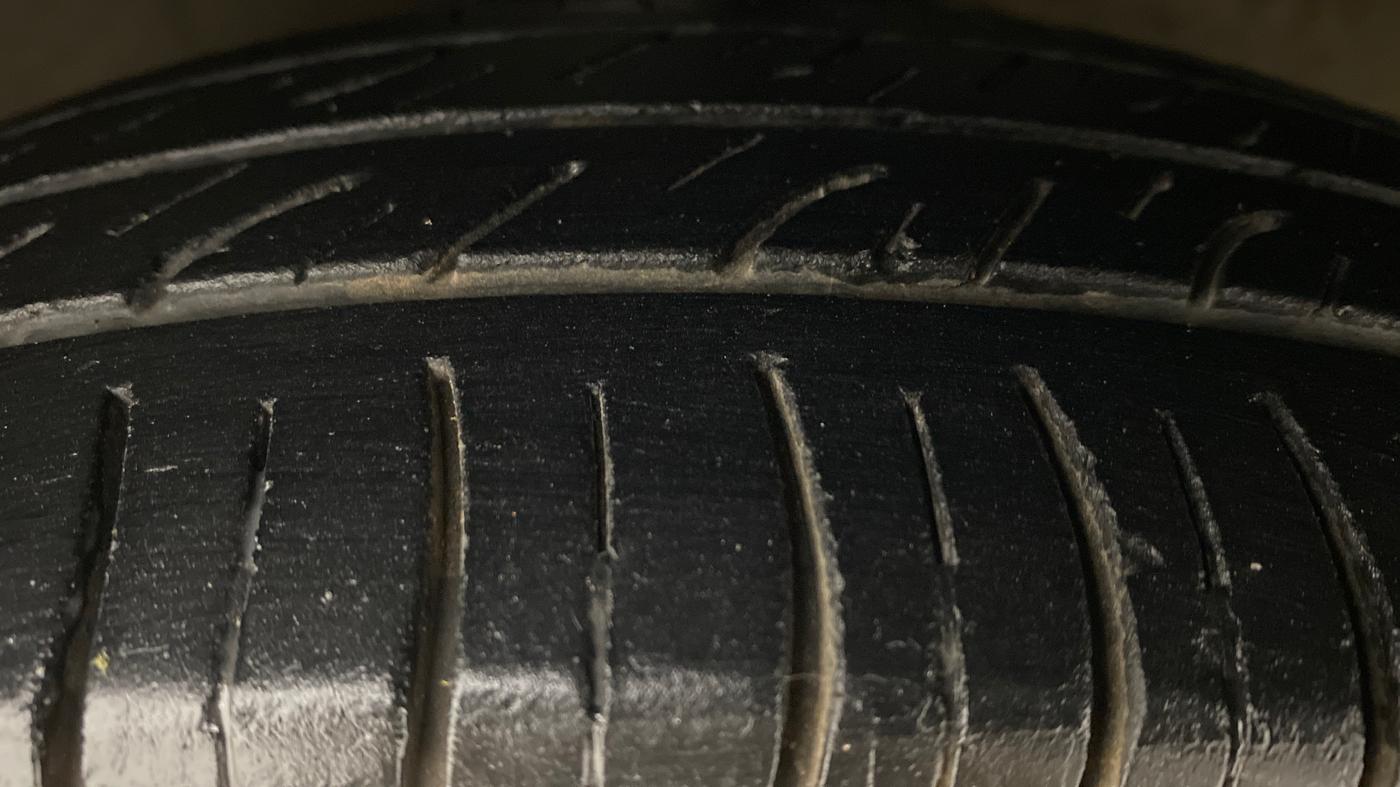 2009 Hyundai i10 SPORTZ 1.2, Petrol, Manual, 98,616 km, Left Front Tyre Tread