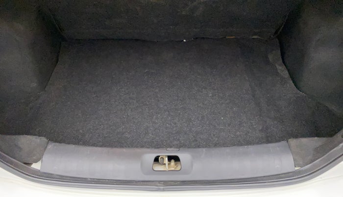 2012 Maruti Swift Dzire ZXI, Petrol, Manual, 46,597 km, Boot Inside