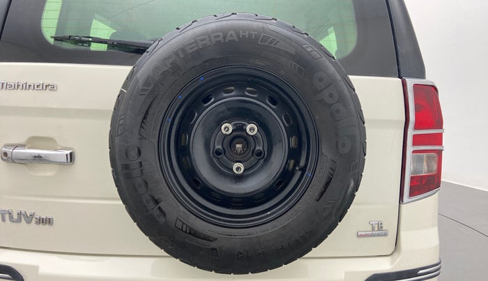 2015 Mahindra TUV300 T8 AT, Diesel, Automatic, 71,036 km, Spare Tyre