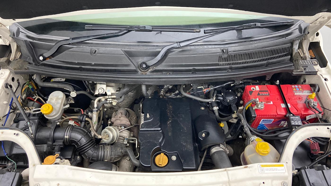 2015 Mahindra TUV300 T8 AT, Diesel, Automatic, 71,036 km, Open Bonet