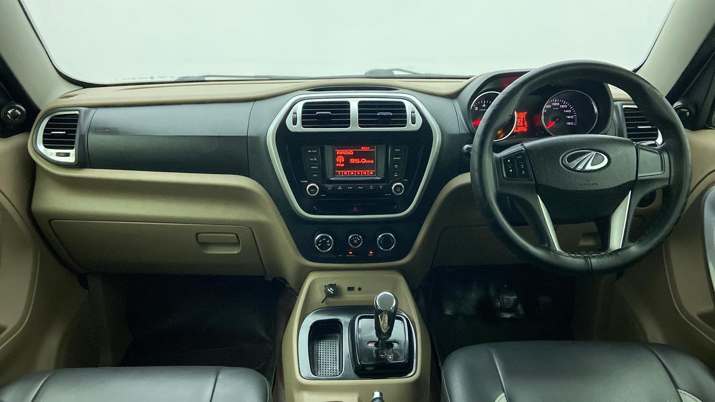 2015 Mahindra TUV300 T8 AT, Diesel, Automatic, 71,036 km, Dashboard