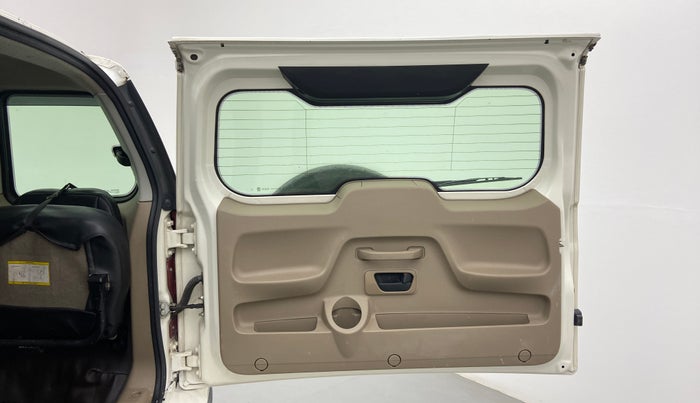 2015 Mahindra TUV300 T8 AT, Diesel, Automatic, 71,036 km, Boot Door Open
