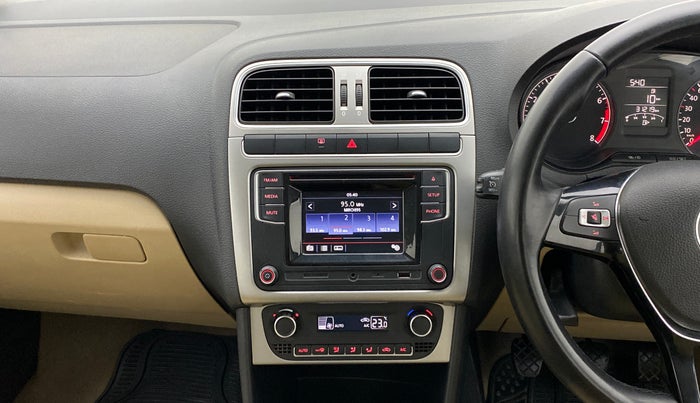 2016 Volkswagen Ameo HIGHLINE 1.2, Petrol, Manual, 31,344 km, Air Conditioner
