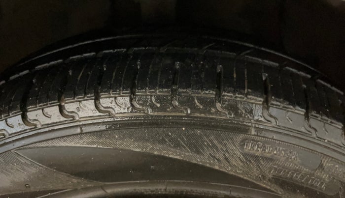 2014 Hyundai Grand i10 MAGNA 1.2 KAPPA VTVT, Petrol, Manual, 36,067 km, Right Front Tyre Tread