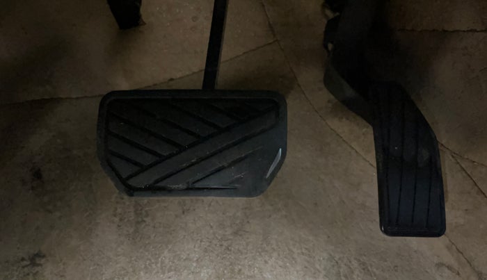 2014 Maruti Celerio VXI AMT, Petrol, Automatic, 84,677 km, Pedals