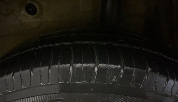 2014 Maruti Celerio VXI AMT, Petrol, Automatic, 84,677 km, Left Rear Tyre Tread