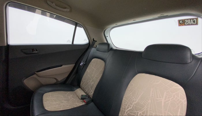 2019 Hyundai Grand i10 MAGNA AT 1.2 KAPPA VTVT, Petrol, Automatic, 41,879 km, Right Side Rear Door Cabin
