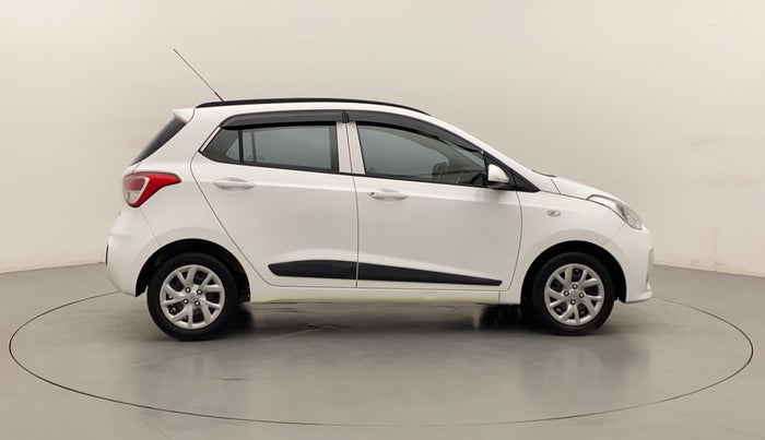 2019 Hyundai Grand i10 MAGNA AT 1.2 KAPPA VTVT, Petrol, Automatic, 41,879 km, Right Side View