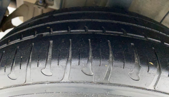 2019 Hyundai Grand i10 MAGNA AT 1.2 KAPPA VTVT, Petrol, Automatic, 41,879 km, Right Rear Tyre Tread
