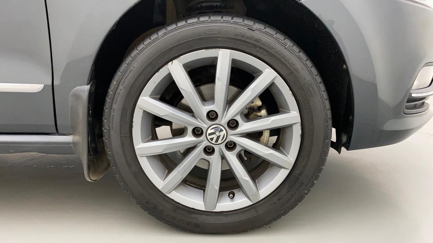 2019 Volkswagen Polo HIGHLINE PLUS 1.0, Petrol, Manual, 62,022 km, Right Front Wheel