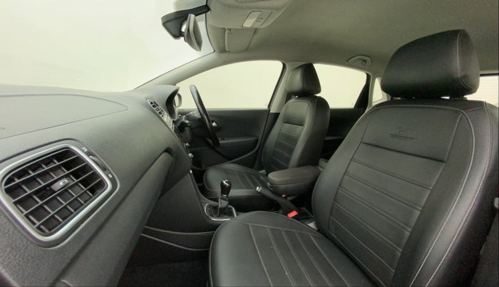 2019 Volkswagen Polo HIGHLINE PLUS 1.0, Petrol, Manual, 62,022 km, Right Side Front Door Cabin