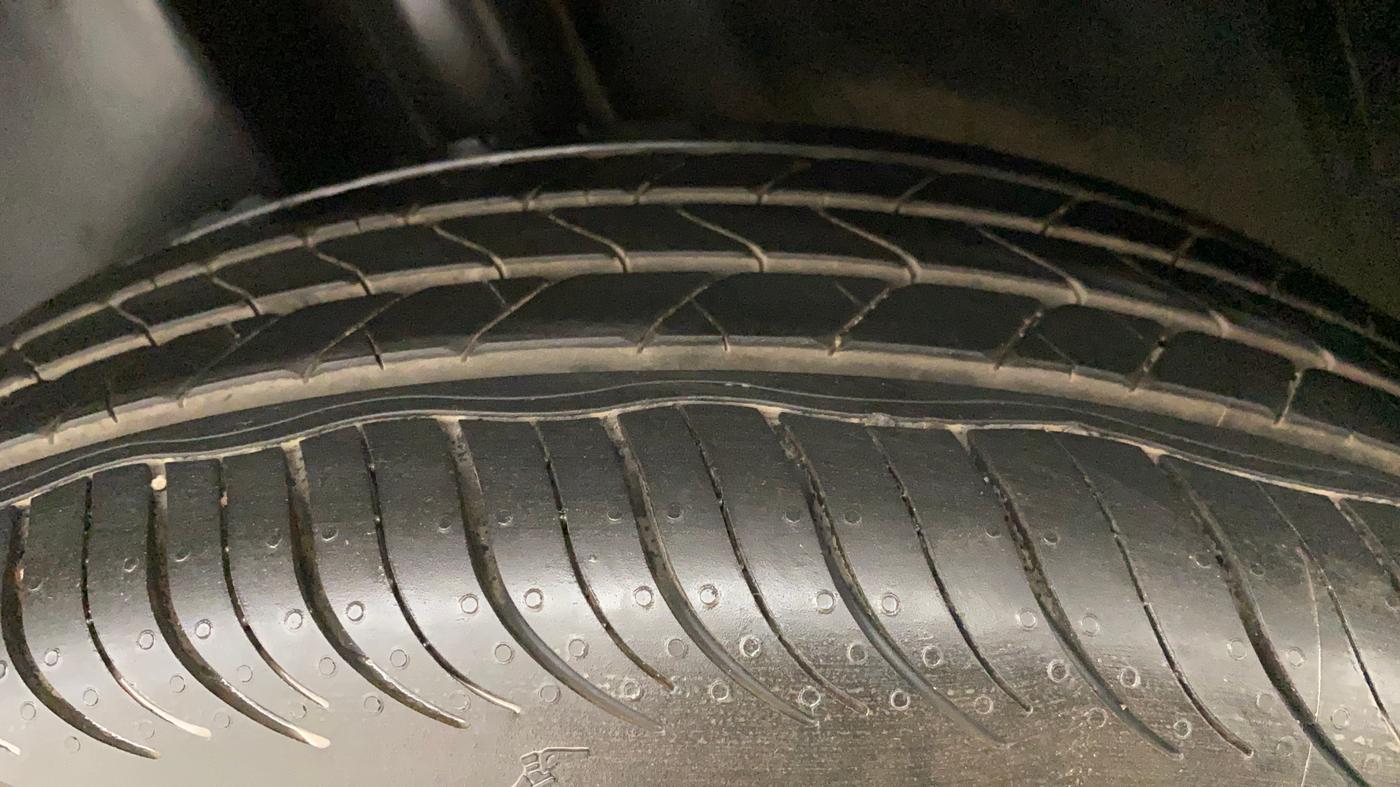 2019 Volkswagen Polo HIGHLINE PLUS 1.0, Petrol, Manual, 62,022 km, Left Rear Tyre Tread