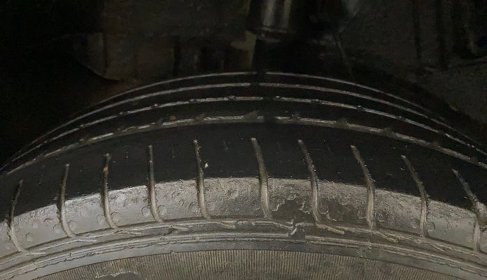 2019 Tata NEXON XM PETROL, Petrol, Manual, 55,501 km, Right Rear Tyre Tread