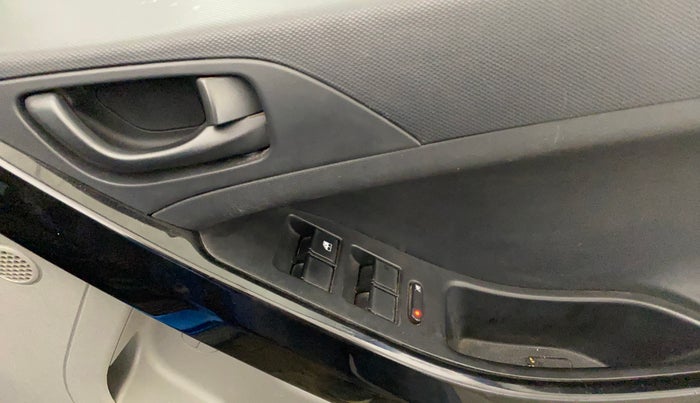 2019 Tata NEXON XM PETROL, Petrol, Manual, 55,501 km, Driver Side Door Panels Control