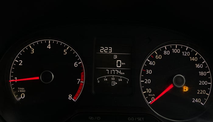 2015 Volkswagen Polo COMFORTLINE 1.2L, Petrol, Manual, 71,767 km, Odometer Image