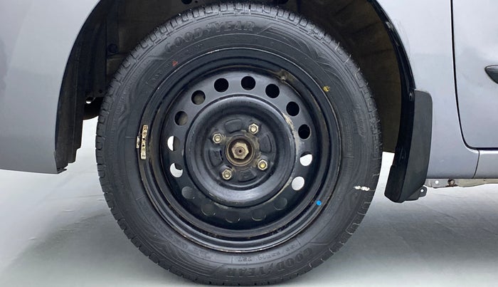 2015 Maruti Wagon R 1.0 VXI, Petrol, Manual, 24,658 km, Left Front Wheel