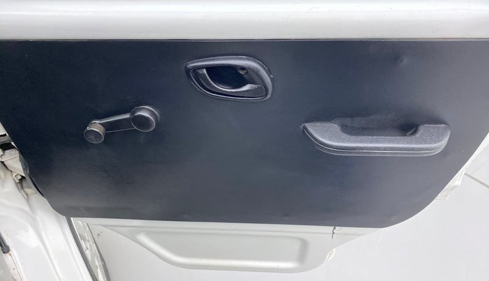 2020 Maruti Eeco 5 STR WITH AC PLUSHTR, Petrol, Manual, 30,573 km, Driver Side Door Panels Control