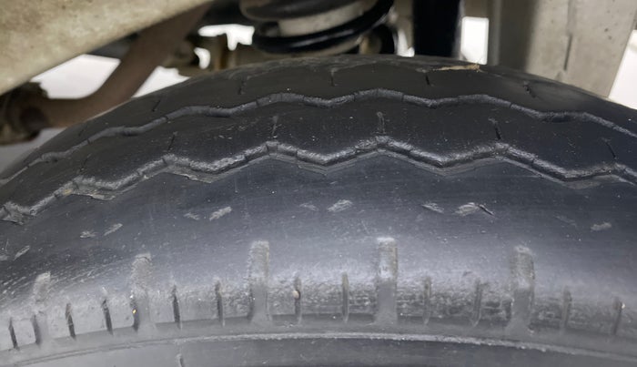 2020 Maruti Eeco 5 STR WITH AC PLUSHTR, Petrol, Manual, 30,573 km, Left Rear Tyre Tread