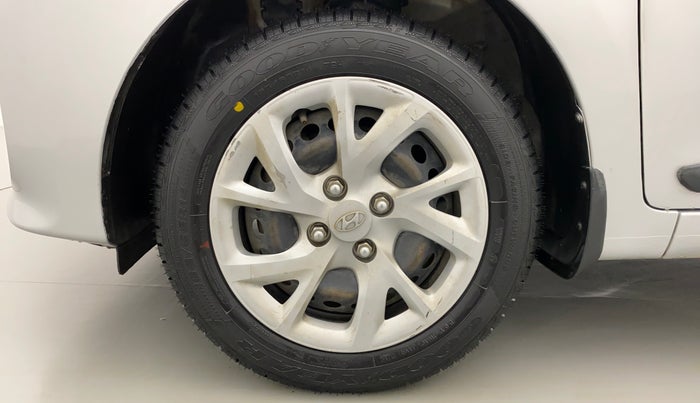 2017 Hyundai Grand i10 MAGNA 1.2 KAPPA VTVT, Petrol, Manual, 41,418 km, Left Front Wheel