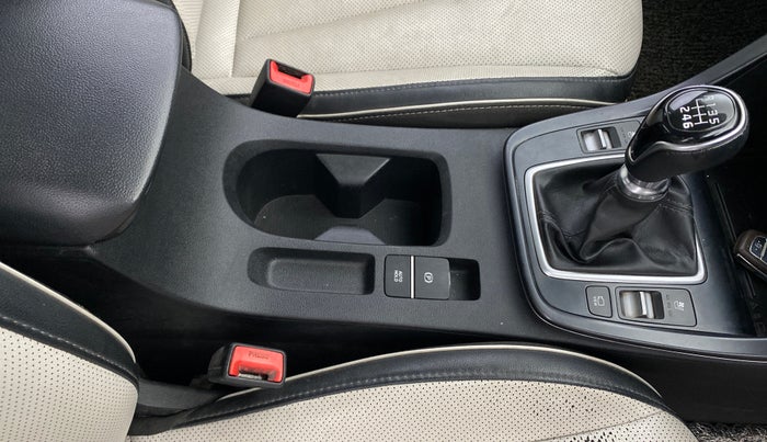 2021 Hyundai Creta SX (O) 1.5 DIESEL, Diesel, Manual, 1,22,408 km, Gear Lever