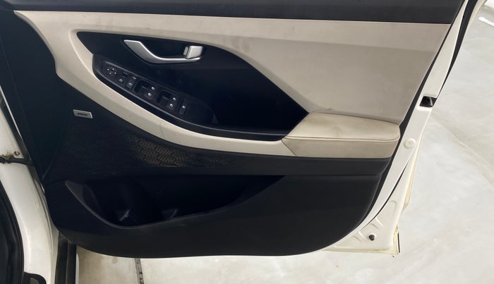 2021 Hyundai Creta SX (O) 1.5 DIESEL, Diesel, Manual, 1,22,408 km, Driver Side Door Panels Control