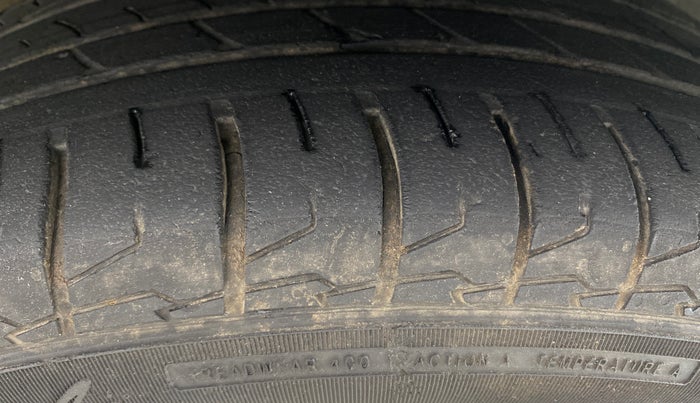 2021 Hyundai Creta SX (O) 1.5 DIESEL, Diesel, Manual, 1,22,408 km, Right Front Tyre Tread