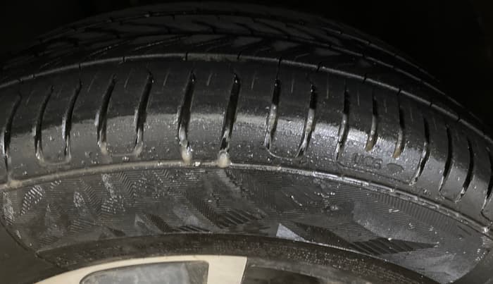 2022 KIA SONET GTX PLUS 1.5 AT, Diesel, Automatic, 84,044 km, Left Front Tyre Tread