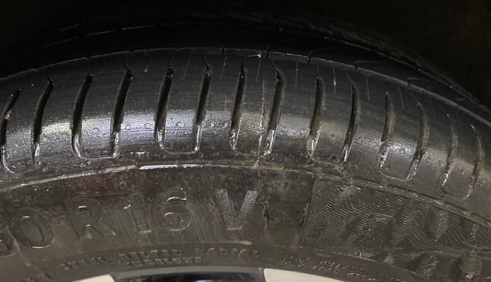 2022 KIA SONET GTX PLUS 1.5 AT, Diesel, Automatic, 84,044 km, Right Rear Tyre Tread
