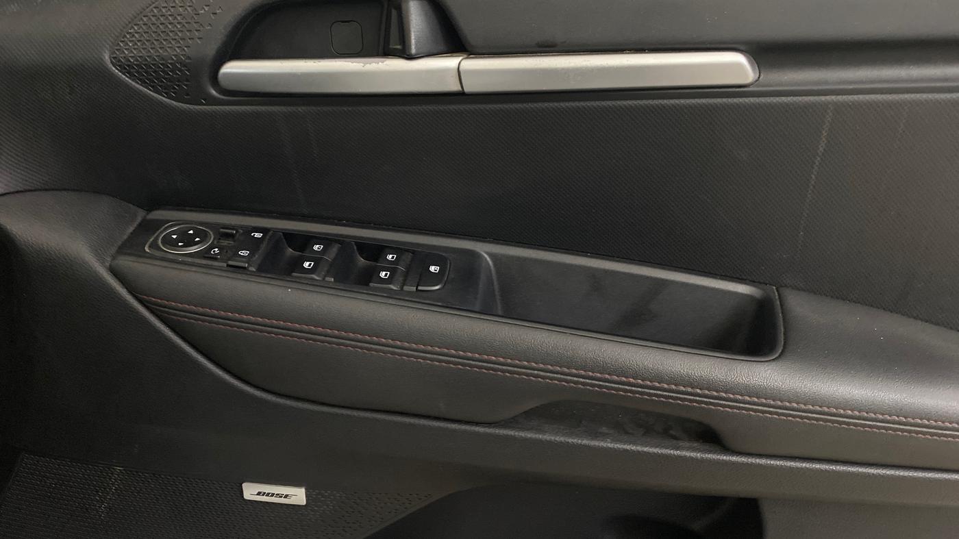 2022 KIA SONET GTX PLUS 1.5 AT, Diesel, Automatic, 84,152 km, Driver Side Door Panels Control