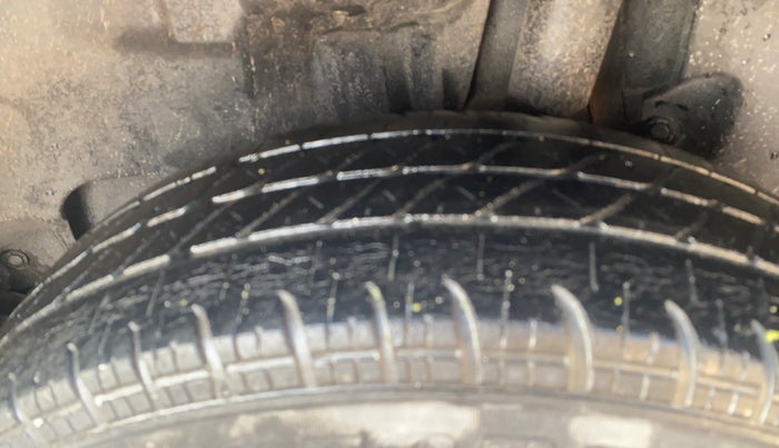 2018 Maruti Swift VDI, Diesel, Manual, 76,464 km, Left Rear Tyre Tread