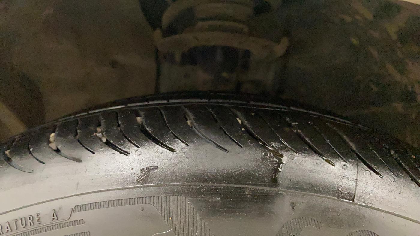 2021 Ford FREESTYLE FLAIR EDITION 1.2 PETROL, Petrol, Manual, 87,517 km, Left Front Tyre Tread