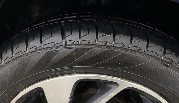 2019 Maruti Baleno ZETA CVT PETROL 1.2, Petrol, Automatic, 43,343 km, Left Front Tyre Tread