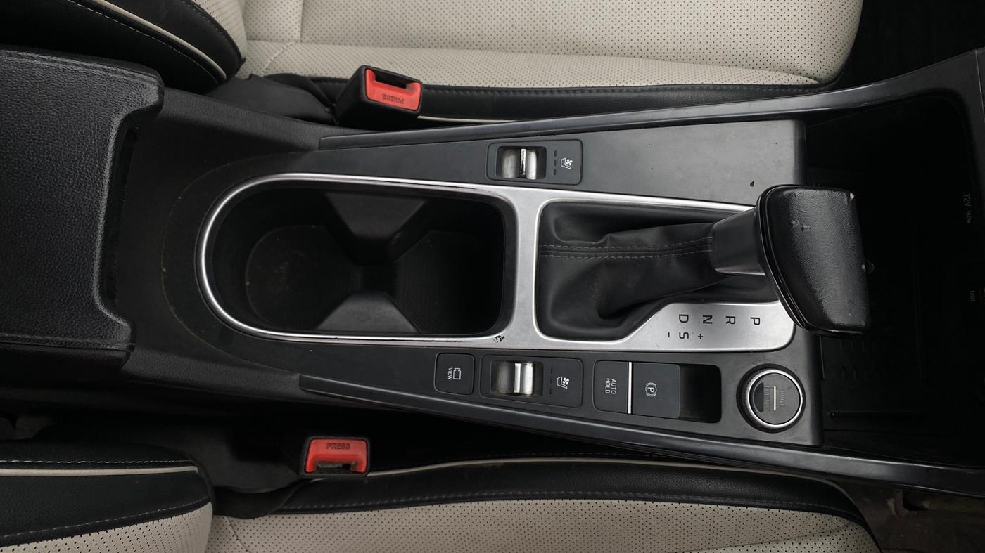 2021 Hyundai Creta SX (O) IVT 1.5 PETROL, Petrol, Automatic, 81,472 km, Gear Lever